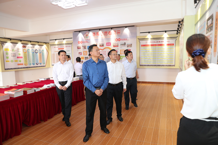 王庆利到丰顺县新时代文明实践中心调研。.JPG
