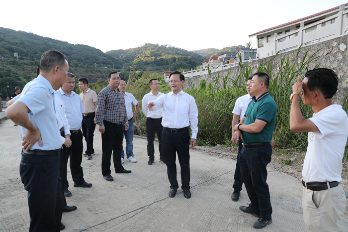 县委书记曾永祥到北斗镇调研督导巡视整改落实工作(胡金辉摄）_副本.jpg