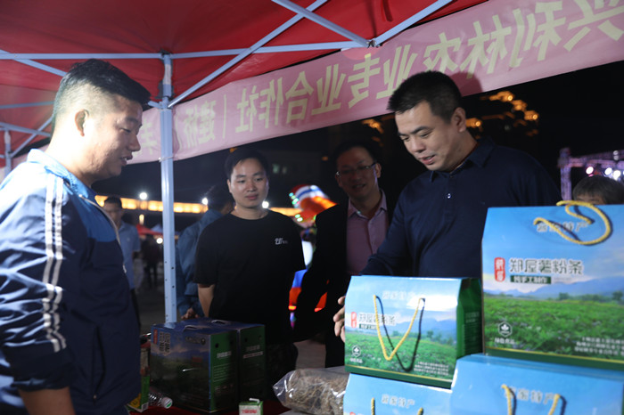微信图片_20201129211658_副本.jpg