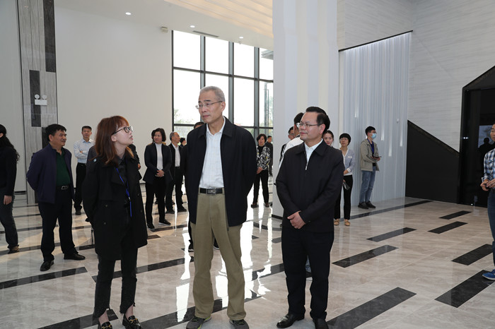 调研组一行到梅州丰顺国际声谷小镇项目部调研_副本.jpg