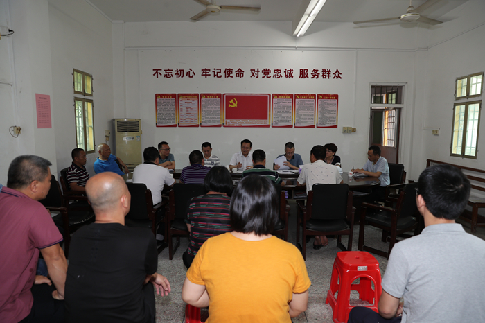 县委书记曾永祥率队到埔寨镇埔北村调研.JPG