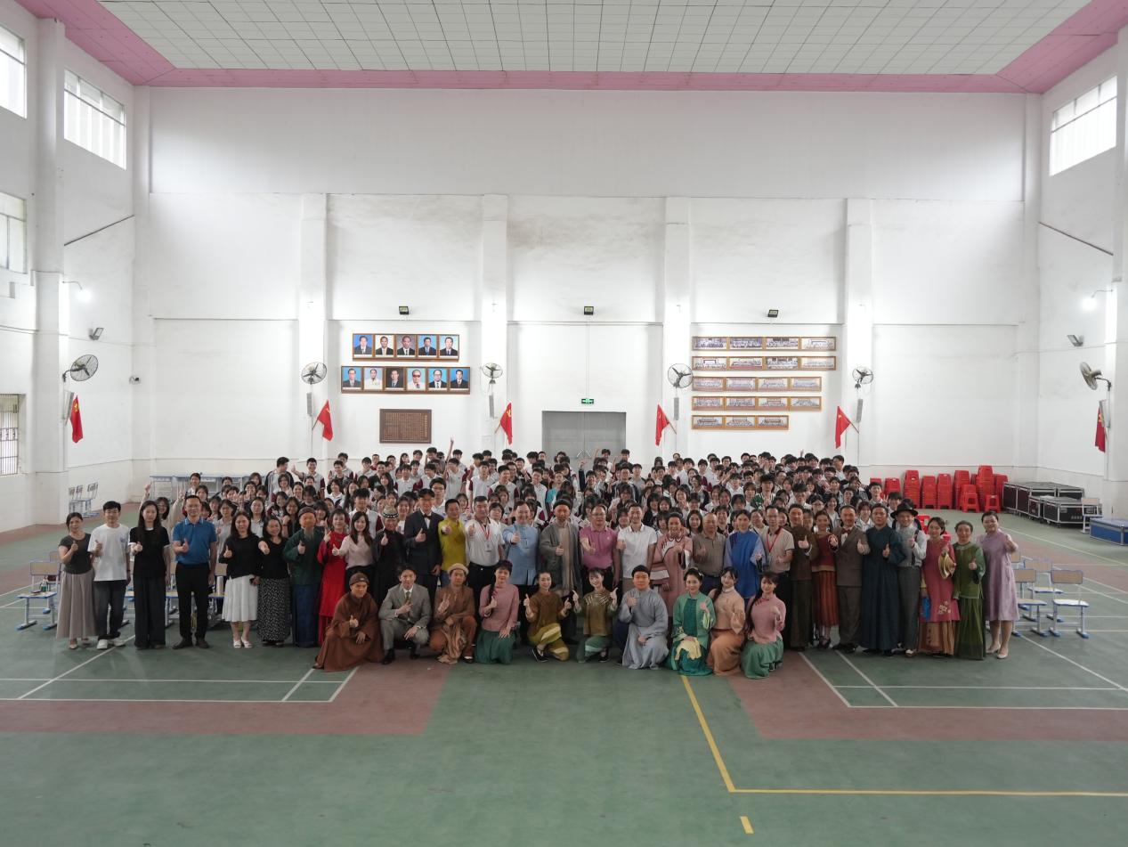 2025年梅州市中学生广东汉剧艺术鉴赏课走进丰顺县东海中学.docx_9