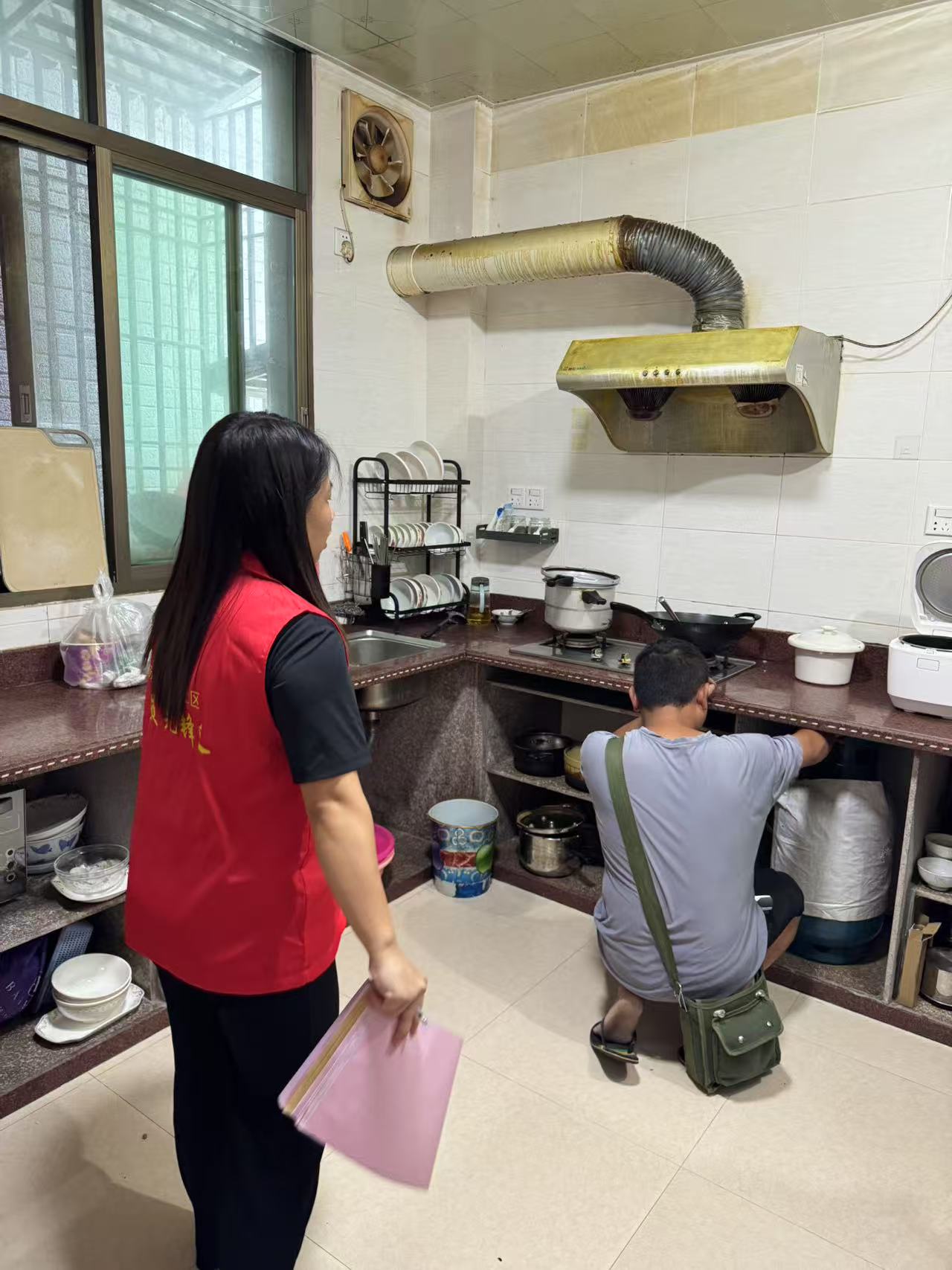 筑牢城市燃气安全生命线——汤坑镇推进燃气橡胶软管更新工作.docx_2