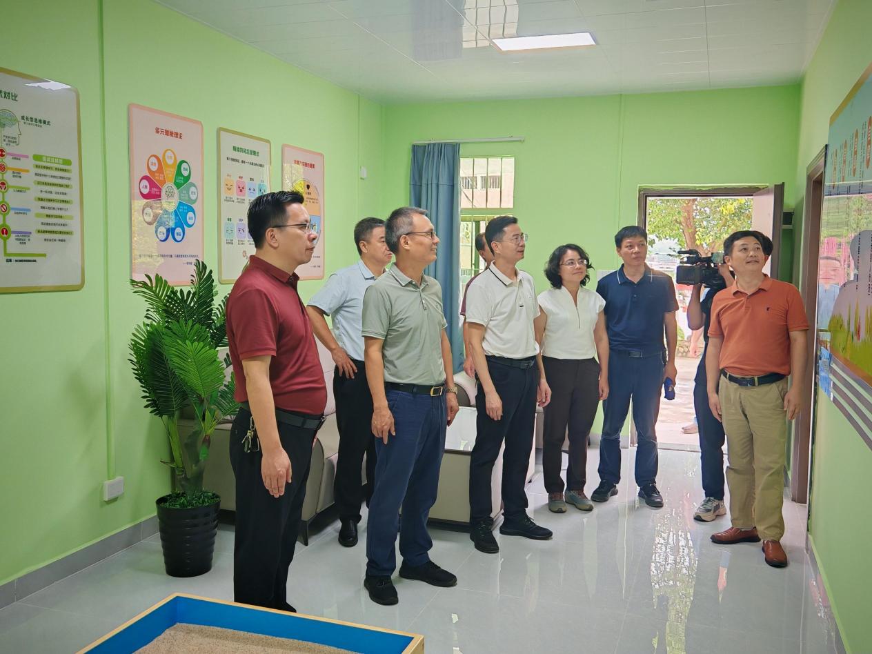 仲恺农业工程学院到丰良中学调研心理咨询室改建项目.docx_1