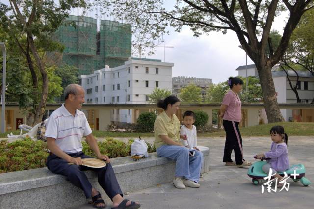 随着老旧小区改造，丰顺县城周边群众的居住幸福感不断提升。 &nbsp;袁群华 摄&nbsp;&nbsp;