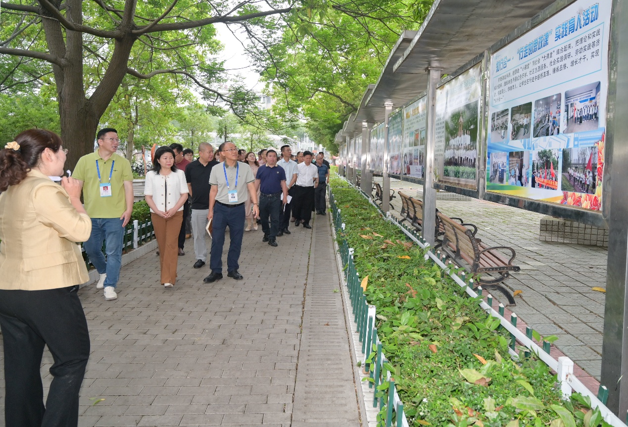 丰顺县初中学校办学质量提升交流现场会在汤坑中学举行.docx_1