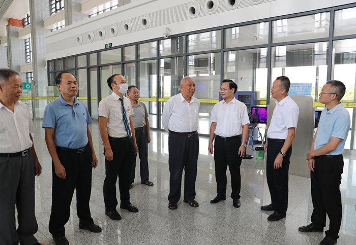 省老促会会长陈开枝一行到梅汕高铁丰顺东站调研.JPG